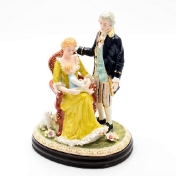 Статуэтка на деревянной подставке Royal Classics 32х25